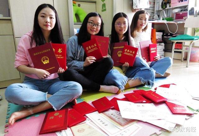 大学|大学里最让辅导员“反感”的4类女生,尤其第2个,看见就嫌弃