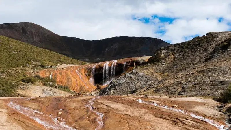 『贡嘎山』关闭2年！贡嘎山周边的5个景点因封闭施工，不得进入！