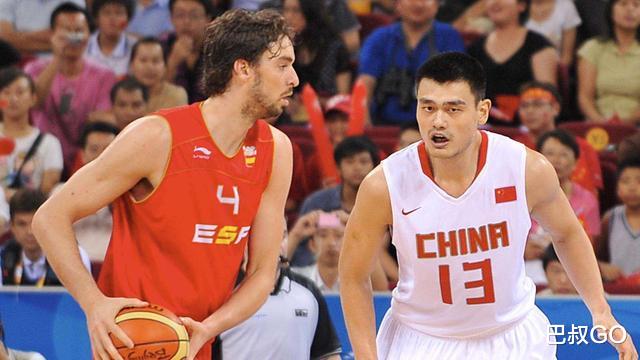 保罗·加索尔@湖人我想回家！左脚骨折后，大加索尔彻底认命，拿2.2亿当富家翁