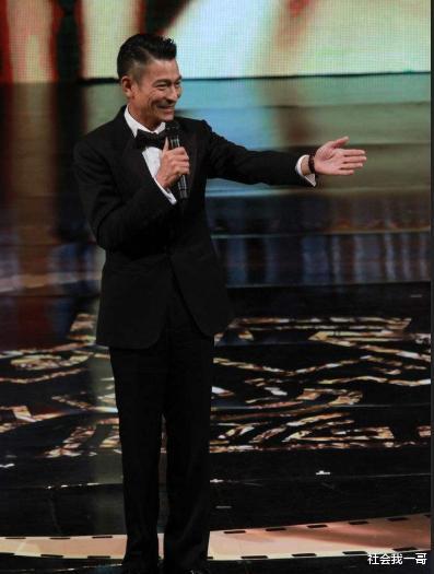 「蔡康永」蔡康永：当众让刘德华难堪，暗讽巩俐是“臭肉”，被黄渤反将一军