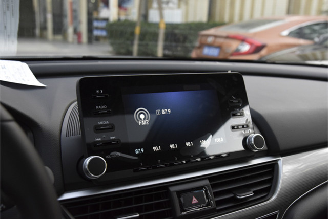 本田雅阁|帕萨特的时代结束了！4米9长，噪音接近零，30天甩出22675辆