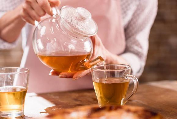 [胃癌]36岁男子，胃癌晚期离世，医生遗憾：2件事做的太频繁了