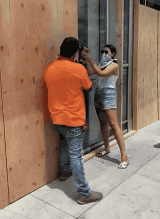 #詹姆斯#愤怒！詹姆斯痛斥女网红游行后丑陋行径 为蹭热度没有底线