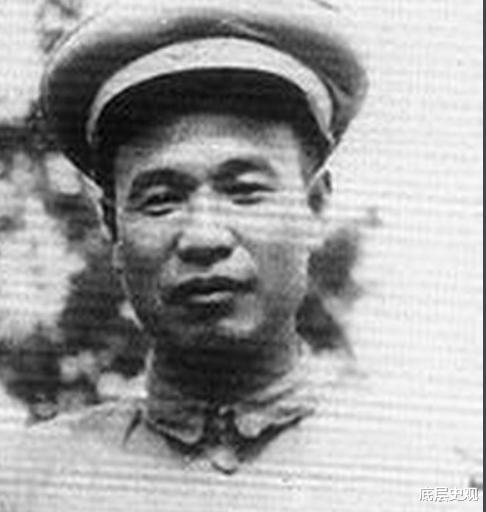 开国元勋|他是唯一与毛主席单线联系的王牌卧底，真名没人知道，化名很出名