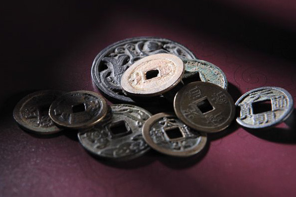 属蛇|在今年秋季，人逢喜事精神爽，好运绽放机缘多，财运上上签的3属相