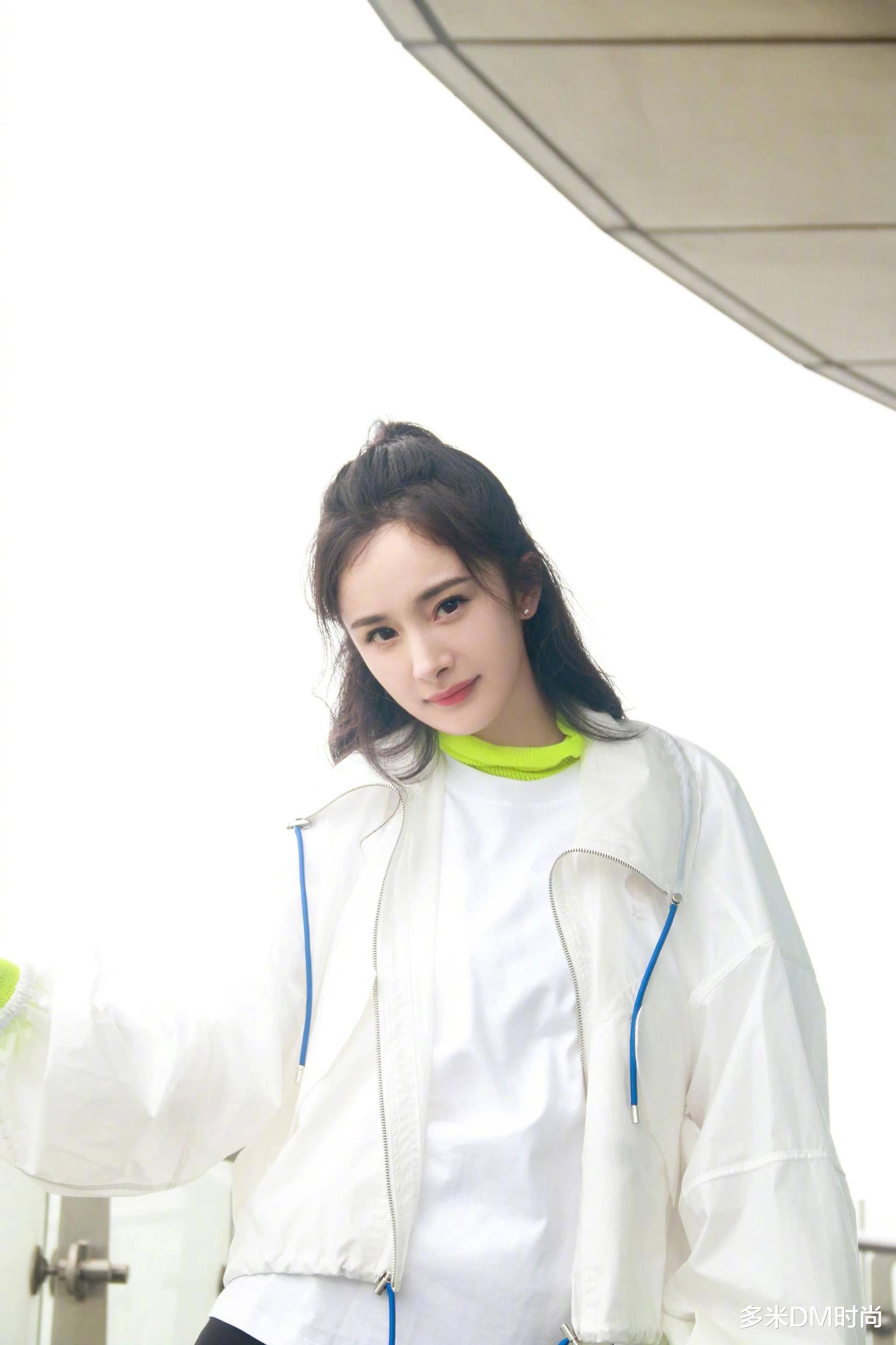 「高马尾」杨幂的高马尾这么火，发量少的女生怎么办？