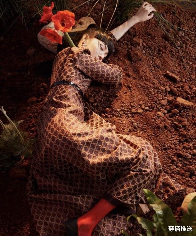 刘海:难怪郑爽总不换发型,看到她首次挑战厚刘海造型后,打扰了!