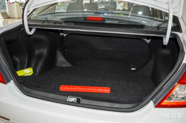 比亚迪F3|性能和丰田?没?啥区别，毛病比卡罗拉少，油耗仅3毛，才卖4.49万