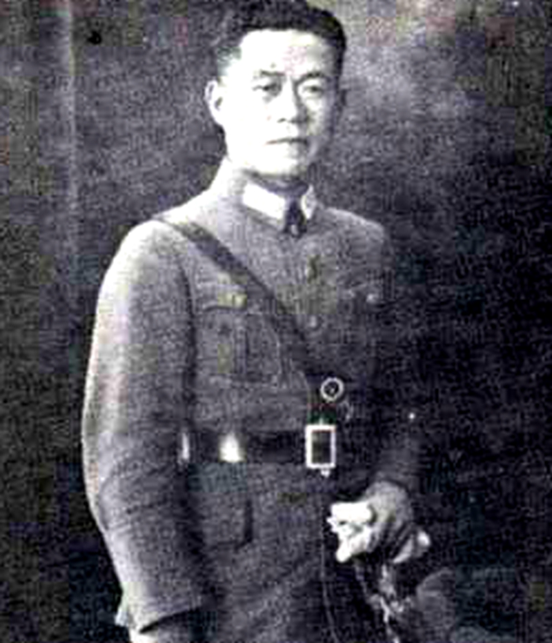 |邱清泉唯一留在大陆的儿子，主动放弃前往台湾，后来的结局如何？