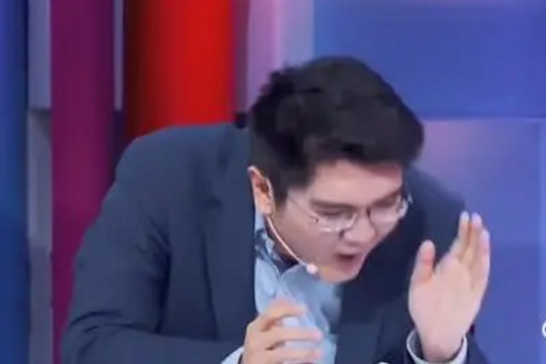 「向太」难怪综艺几乎不请豪门太太当嘉宾，博士一句话当场令向太发怒