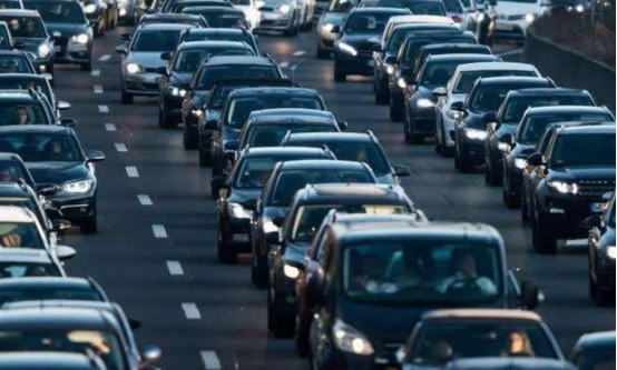 交通法规|为什么德国高速几乎看不到车祸？原因很简单，值得中国司机深思！