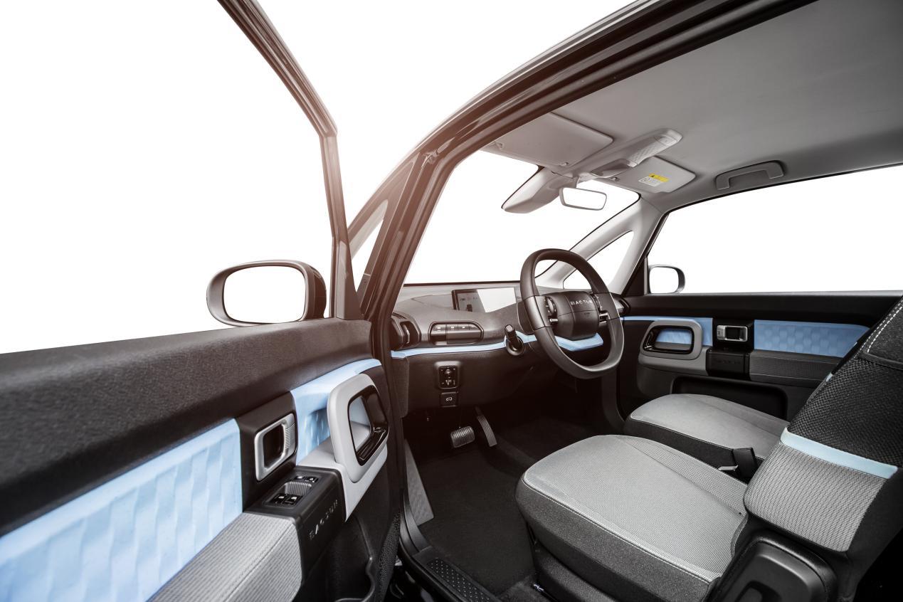 雷军|“万物互联”从一台车开始，新宝骏与华为，共创满天星光