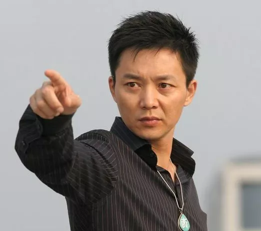 刘奕君|得罪影后8年无戏可拍,如今凭借一个背影秒杀全网,这个男人终于火了!