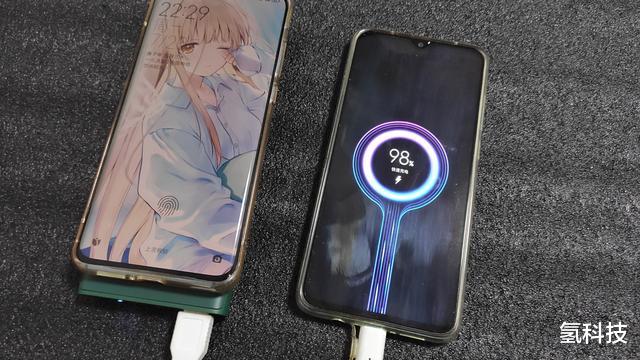 Google|22.5W！紫米无线充USB-C移动电源体验：同时支持3设备充电