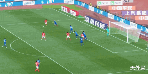 中超|6分42秒！中超新赛季首球诞生，转播媲美英超，镜头给球迷时亮了