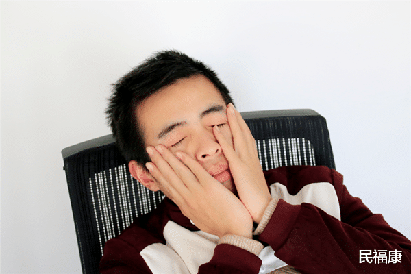 医生|肺怕什么?医生告诉您:多做2件事,少喝2种水,肺干干净净