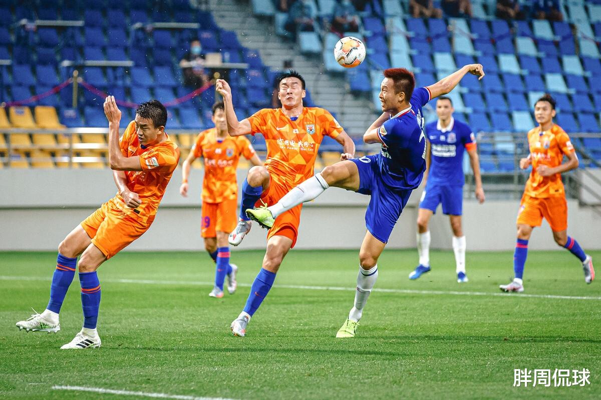 河南建业|李霄鹏杀一儆百！鲁能核心已停赛3场，中超争冠亮明高姿态