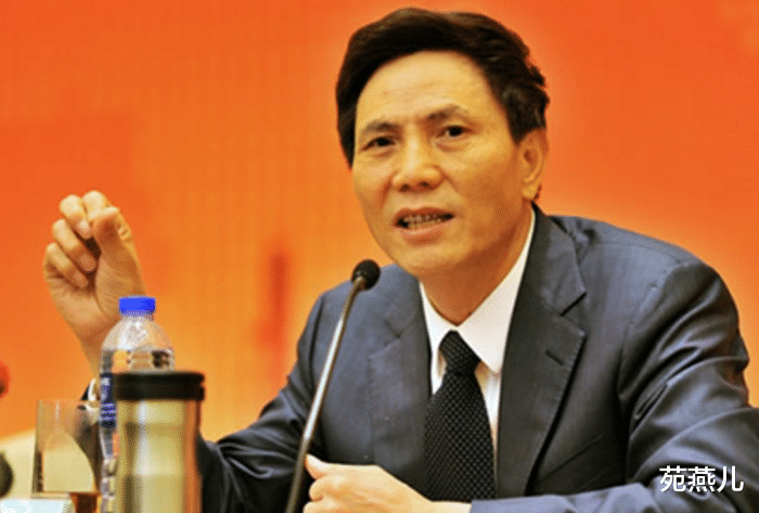 「西安」初中生工地搬砖打零工,靠“亏损千万”赚了370亿,成莆田首富