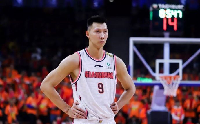 『易建联』易建联降薪成定局？广东宏远正式表态，重振昔日王朝是终极目标