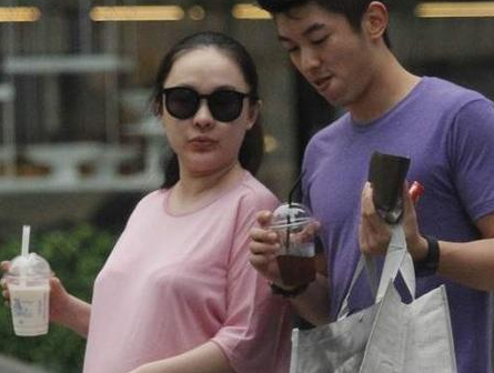 娱乐圈|要红先得瘦，又一女星成了“纸片人”，为减肥真是够拼啊