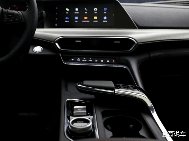 「长安」长安将迎“新战神”！实力比吉利ICON强，轴距超2米7，搭蓝鲸引擎