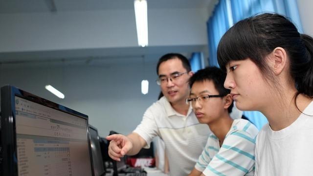 填报志愿|考生超一本线79分,因系统崩溃无法提交,本质原因在于考生自己