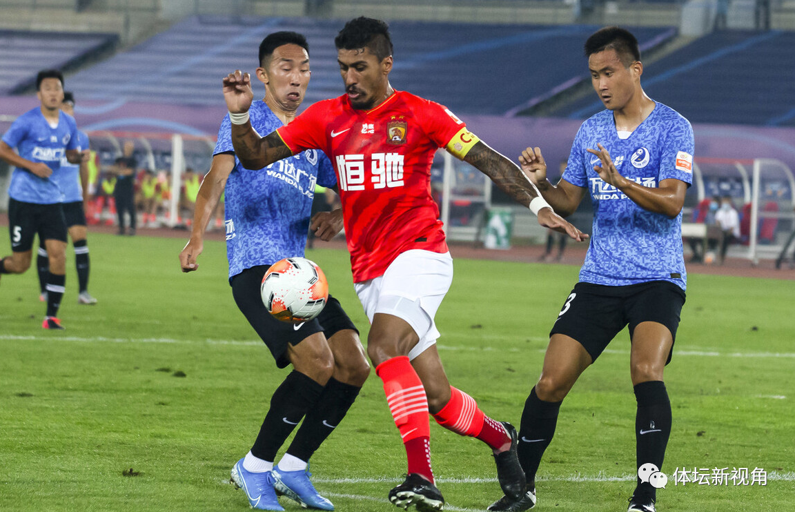 国足|27岁国足归化球星今晚一战成名，替补登场5分钟造2球，拯救卡帅！