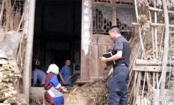 弋说历史|四川一“矮人村”：800村民平均身高80厘米，专家却说：不是侏儒症