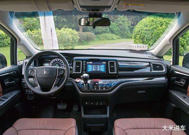 本田艾力绅|真正的本田“实力王”，重2吨高速稳，油耗5.9L，狂甩31630辆