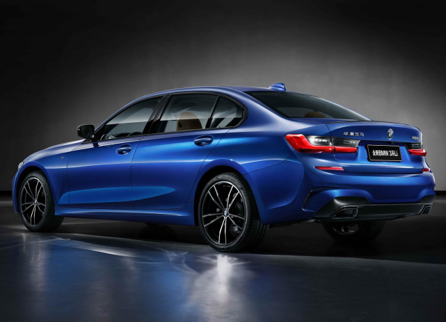 奇瑞瑞虎|全新宝马3系，新车裸车价是多少？落地下来大概要多少钱呢？