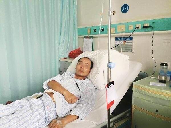 胃癌|42岁男子，胃癌离世，生前不近烟酒，医生怒斥：却把它当饭吃