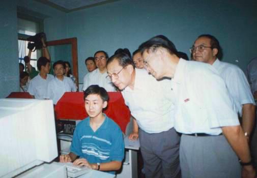 Windows|王兴、宿华、王小川、周枫：清华创业四杰往事