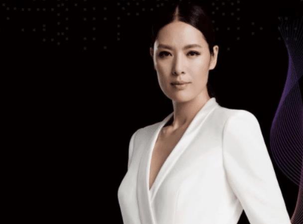 马艳丽▲曾是“中国第一美女”，嫁给大自己15岁央视导演，离婚后46岁成这样