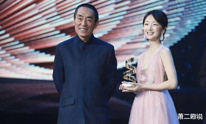 张艺谋|张艺谋新片曝光，第13位谋女郎露真容仅20岁，成下个周冬雨？