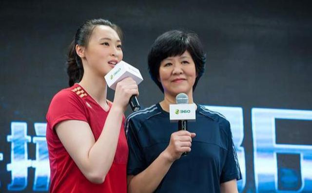 郎平▲为何你女儿是美国国籍？在遭到记者刁难时，郎平一句话令对方沉默