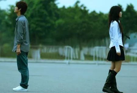 杭州日报|深夜,杭州姑娘叫了份外卖想试试男友,结果警察来了!网友:走过最远的路竟是女朋友的套路…