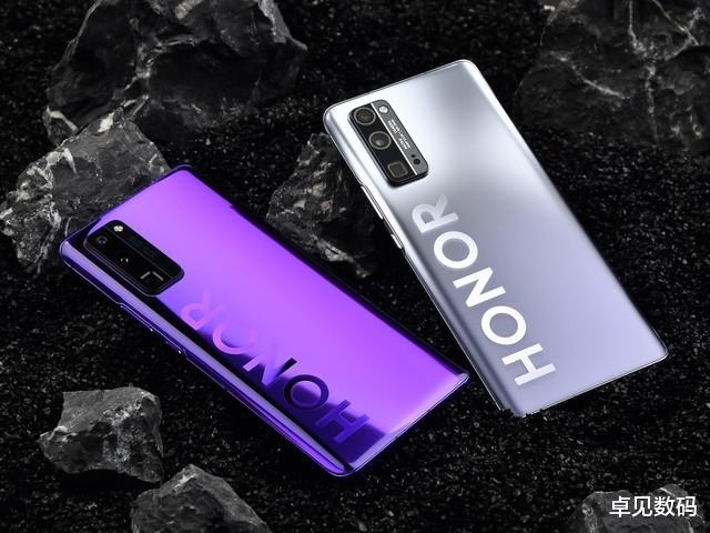 iphone12|荣耀最保值5G旗舰,发布半年分文不降,麒麟990 5G+50倍变焦!