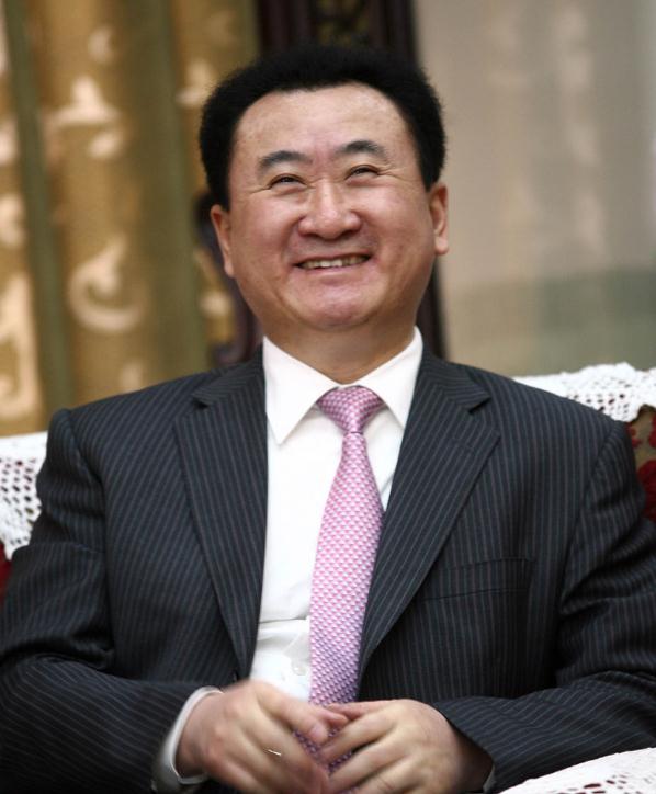 『豪车』王健林这么多豪车,唯独这辆开20多年都不换,真相让你大开眼界