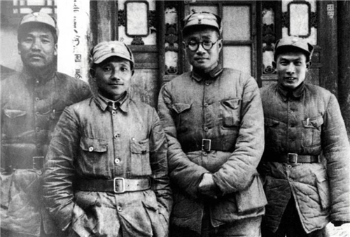 刘伯承|选择志愿军司令员，为何没有考虑刘伯承？不是不用，是不能用