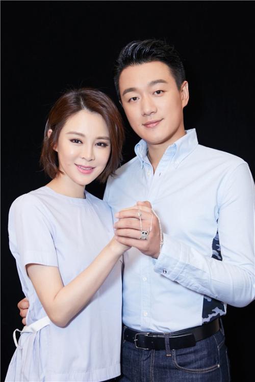 关悦|堪称最强“师生恋”，让老师八年生3孩子，如今41岁老师韵味满天飞！