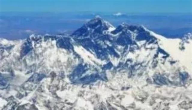 「喜马拉雅山」科学家发现喜马拉雅山的秘密，山体竟是空心的，内有神秘世界
