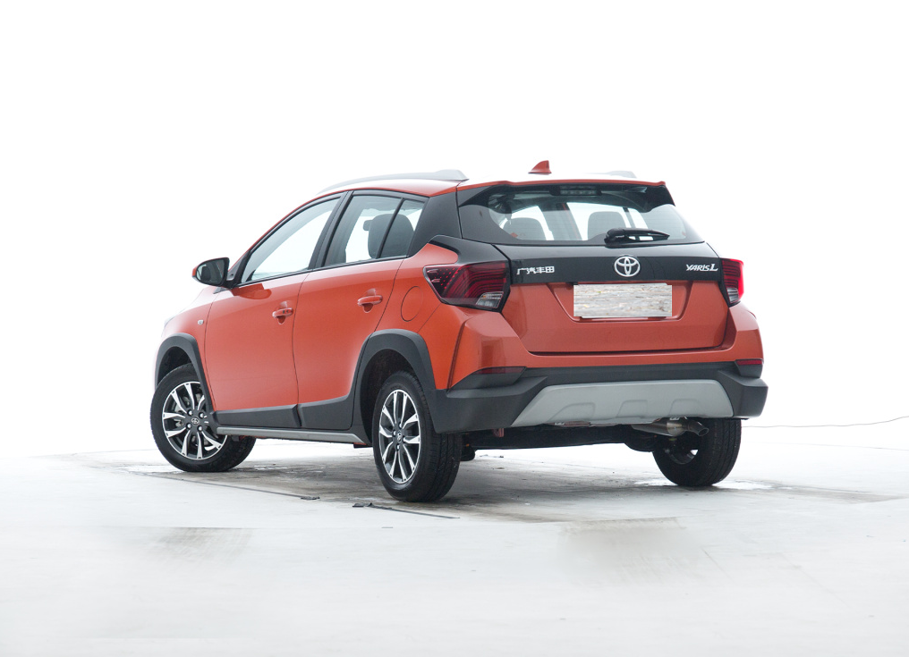 丰田致炫|丰田最有实力的跨界车，“三芳争艳”销量还能近一万，也就致炫了