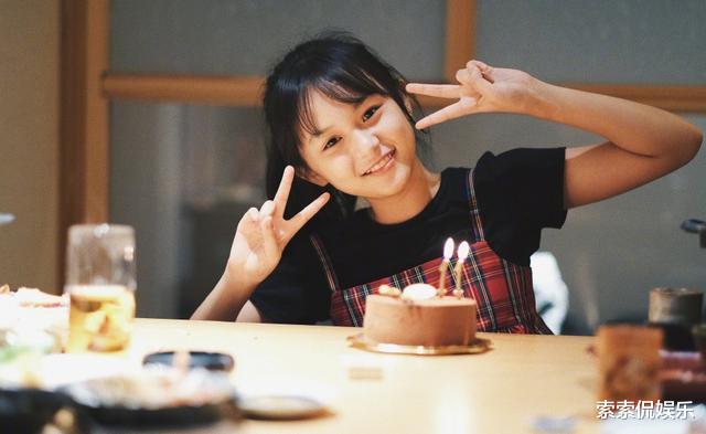 刘楚恬|2岁被导演相中年入百万，却因长相出众被严禁整容，现11岁成这般