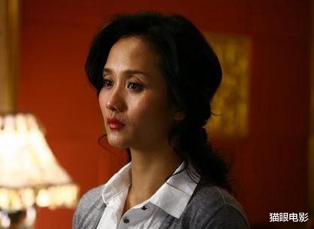 乘风破浪的姐姐▲52岁女演员回农村种地?扛锄头拿背篓变村花,路遇小伙连抛媚眼