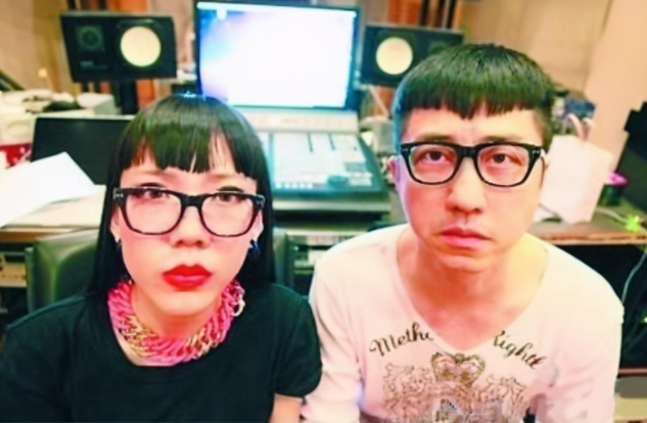 臧天朔|她4次登上春晚，与恩师同居怀孕却被逼堕胎，今52岁依旧单身