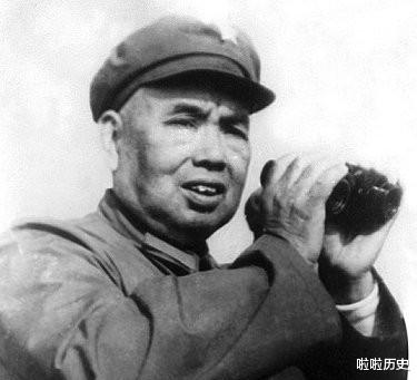 许世友|许世友嫌自己军衔低，跑去理论，周总理一句话让他心服口服