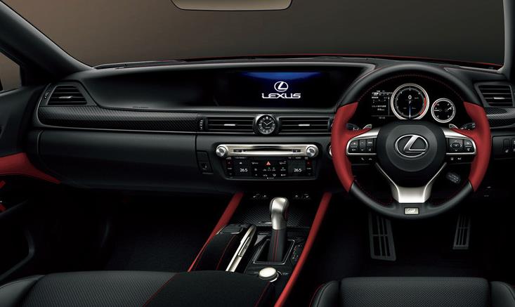 沃尔沃XC60:最帅气雷克萨斯GS来了!性能不输宝马3系,空间与奥迪A4看齐!