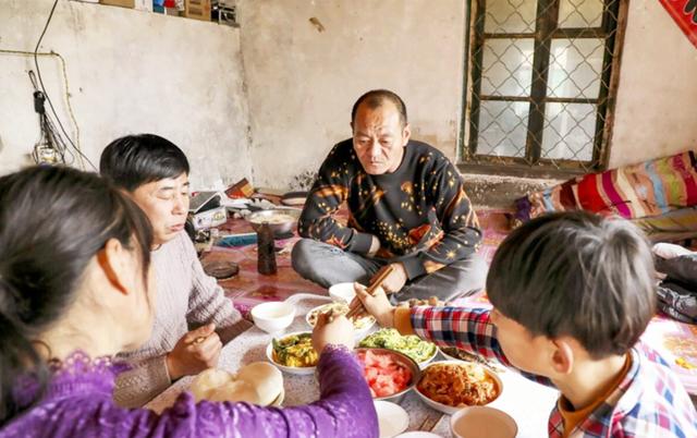 墨语笙歌|当年，那名捡140斤太岁而暴富的辽宁农民，如今现状如何？