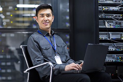 国企|都知道大学工科热,工科中那几个专业最容易进国企呢?待遇好需求量大