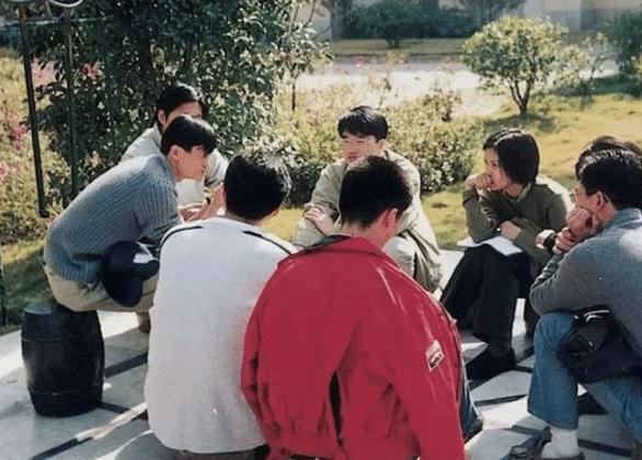 阿里巴巴|马云创业时，那个兢兢业业十几年的前台获得2亿分红，如今怎样了？